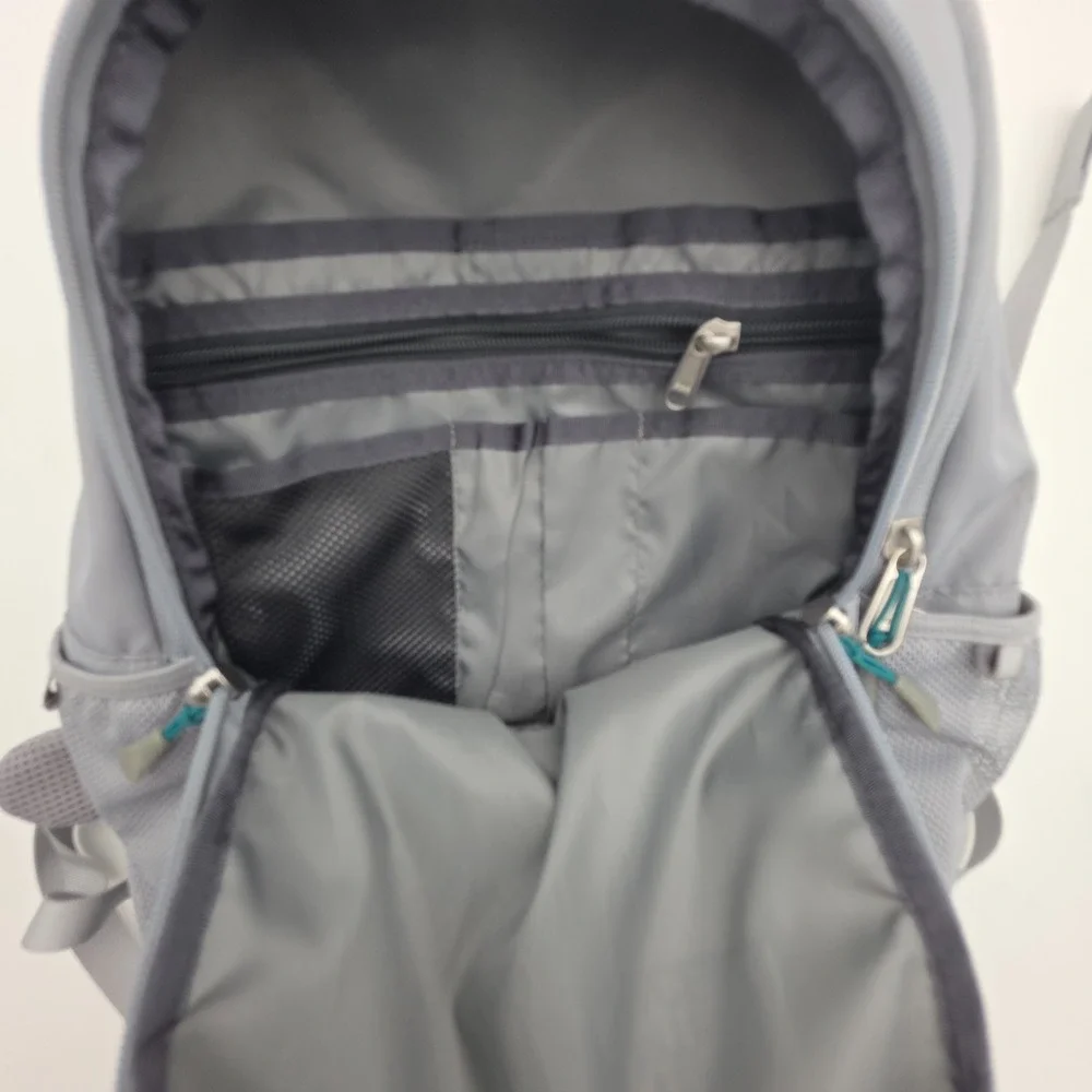 The North Face Jester Backpack Gorpcore Gray Cream Laptop Bookbag Travel 27